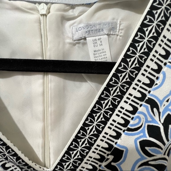 London Times Petite Shift Dress Sleeveless Blue White Floral Dress 4P NWOT - Picture 9 of 12